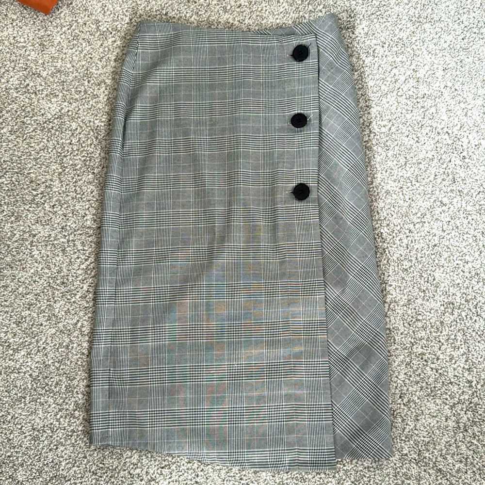 EXCELLENT Anthropologie Elodie Plaid Wrap Pencil Skirt Size M
